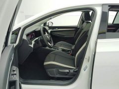 Volkswagen Golf 2021 200TSI DSG Pro - ფოტო 9