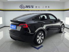Tesla Model Y Long Range All-Wheel Drive - ფოტო 3