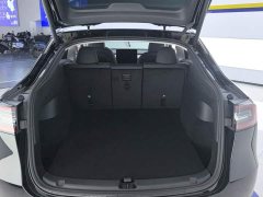 Tesla Model Y Long Range All-Wheel Drive - ფოტო 4