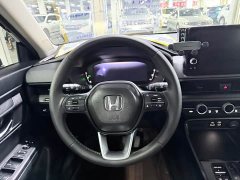 Honda CR-V 240TURBO FWD Luxury 5-Seater - ფოტო 14