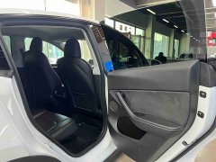 Tesla Model Y Long Range All-Wheel Drive 3D7 - ფოტო 10