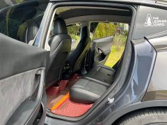 Tesla Model Y Performance All-Wheel Drive - ფოტო 10