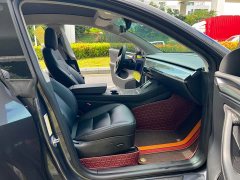 Tesla Model Y Performance All-Wheel Drive - ფოტო 12