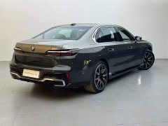 BMW i7 M70L 2023 M70L - ფოტო 4