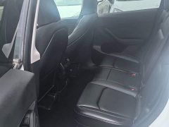 Tesla Model Y Rear-Wheel Drive - ფოტო 4
