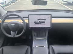 Tesla Model Y Rear-Wheel Drive - ფოტო 5