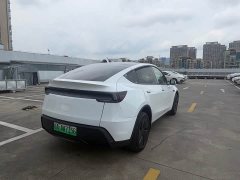 Tesla Model Y Rear-Wheel Drive Launch Edition - ფოტო 8