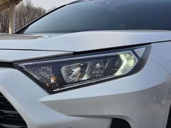 Toyota RAV4 2.0L CVT FWD Urban Edition - ფოტო 14