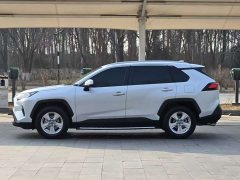 Toyota RAV4 2.0L CVT FWD Urban Edition - ფოტო 3