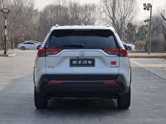 Toyota RAV4 2.0L CVT FWD Urban Edition - ფოტო 4