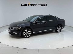 Volkswagen Magotan 2 Million Units Commemorative Edition 330TSI DSG Leading Version - ფოტო 1