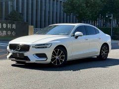 Volvo S60 2020 T4 Inscription Luxury - ფოტო 1