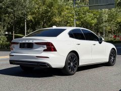 Volvo S60 2020 T4 Inscription Luxury - ფოტო 4