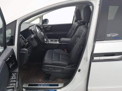 Honda Elysion 2019 2.0L Hybrid Luxury - ფოტო 10