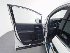 Honda Elysion 2019 2.0L Hybrid Luxury - ფოტო 8