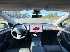 Tesla Model Y Rear-Wheel Drive - ფოტო 10