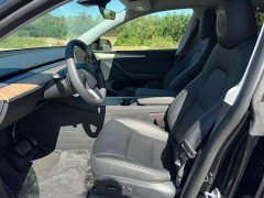 Tesla Model Y Rear-Wheel Drive - ფოტო 12