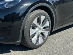 Tesla Model Y Rear-Wheel Drive - ფოტო 7