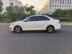 Volkswagen Santana 1.5L Manual Fashion Edition - ფოტო 10