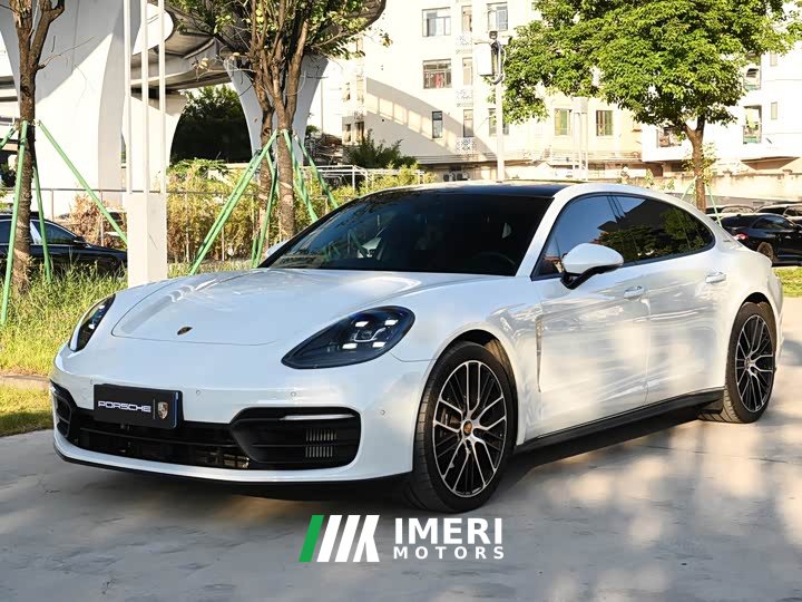 Porsche Panamera 4 Executive Extended Platinum Edition 2.9T