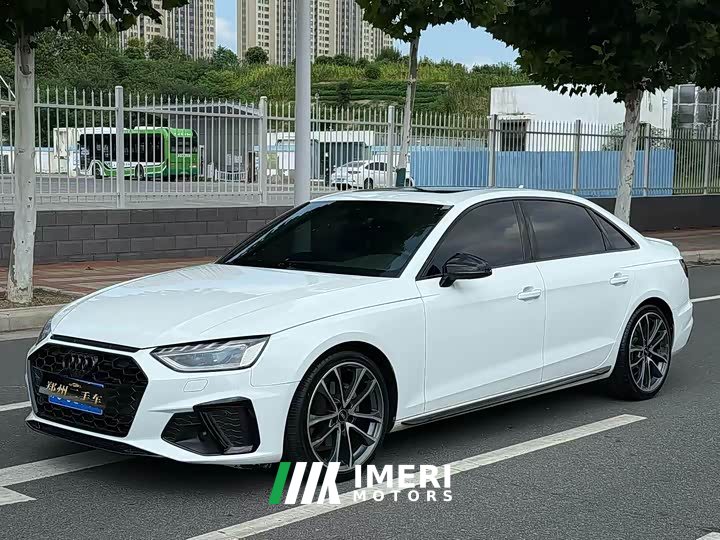 Audi A4L 40 TFSI quattro Luxury Dynamic - ავტომობილი ჩინეთიდან