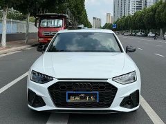Audi A4L 40 TFSI quattro Luxury Dynamic - ფოტო 2