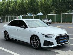 Audi A4L 40 TFSI quattro Luxury Dynamic - ფოტო 3