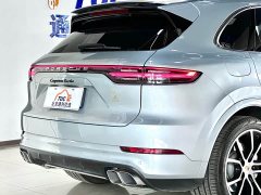 Porsche 2020 Cayenne Turbo 4.0T - ფოტო 10
