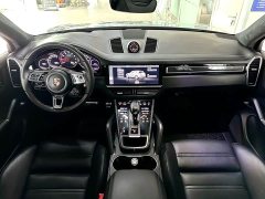 Porsche 2020 Cayenne Turbo 4.0T - ფოტო 14
