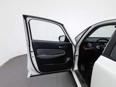 Honda LIFE 1.5L CVT SPO-SS Dynamic Edition - ფოტო 8