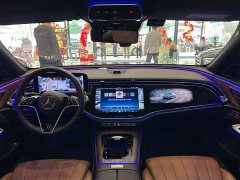 Mercedes-Benz E-Class E 300 L Luxury - ფოტო 14