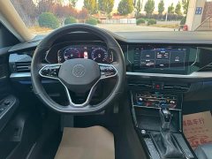 Volkswagen Passat 2023 330TSI Luxury - ფოტო 9