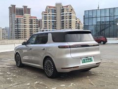IM Motors Zhiji LS8 52 Max Luxury Six-Seater - ფოტო 13