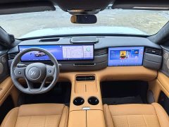 IM Motors Zhiji LS8 52 Max Luxury Six-Seater - ფოტო 7