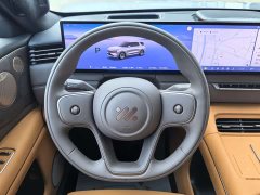 IM Motors Zhiji LS8 52 Max Luxury Six-Seater - ფოტო 9