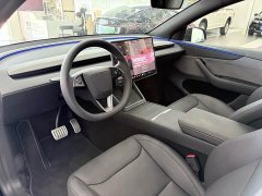 Tesla Model Y Rear-Wheel Drive - ფოტო 16