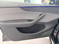 Tesla Model Y Rear-Wheel Drive - ფოტო 19