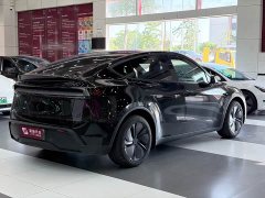 Tesla Model Y Rear-Wheel Drive - ფოტო 9