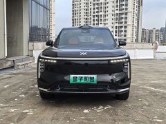 IM Motors Zhiji LS8 52 Max Luxury Six-Seater - ფოტო 2