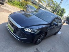 BYD Qin PLUS Glory Edition DM-i 55KM Leading - ფოტო 1