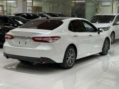 Toyota Camry 2.5G Luxury - ფოტო 8