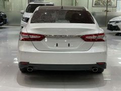 Toyota Camry 2.5G Luxury - ფოტო 9