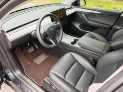 Tesla Model Y Rear-Wheel Drive - ფოტო 12
