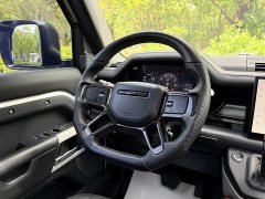 Land Rover Defender Facelift 110 3.0T P400 Dark Edition - ფოტო 18