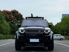 Land Rover Defender Facelift 110 3.0T P400 Dark Edition - ფოტო 2