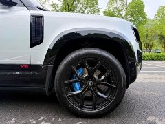 Land Rover Defender Facelift 110 3.0T P400 Dark Edition - ფოტო 8