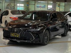 Toyota Avalon 2.0L XLE Premium Edition - ფოტო 1