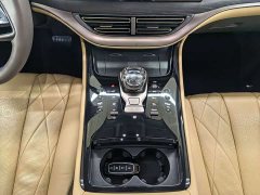 Denza D9 2022 DM-i 970 AWD Flagship - ფოტო 14