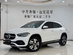Mercedes-Benz GLA 200 - ფოტო 1