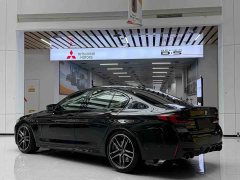 BMW M5 - ფოტო 4